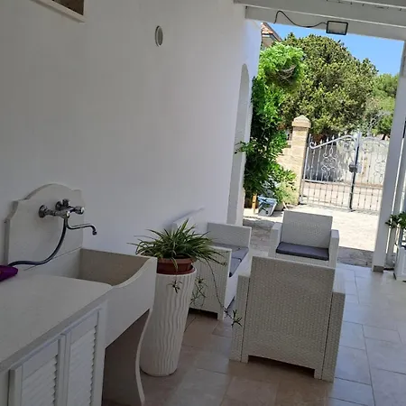 Lory - - 300 Mt Dalla *