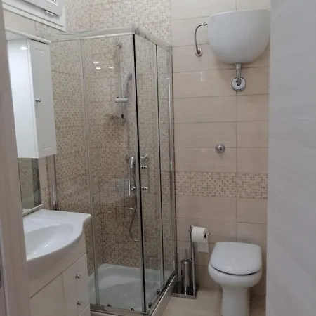 Lory - - 300 Mt Dalla * Torre Lapillo