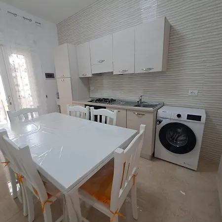 Lory - - 300 Mt Dalla Ferienhaus *