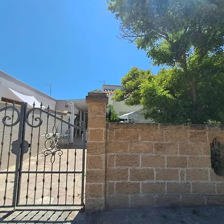 Lory - - 300 Mt Dalla Ferienhaus Torre Lapillo