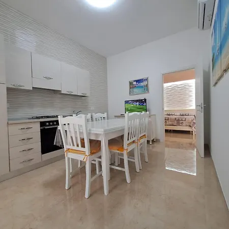 Lory - - 300 Mt Dalla Ferienhaus *