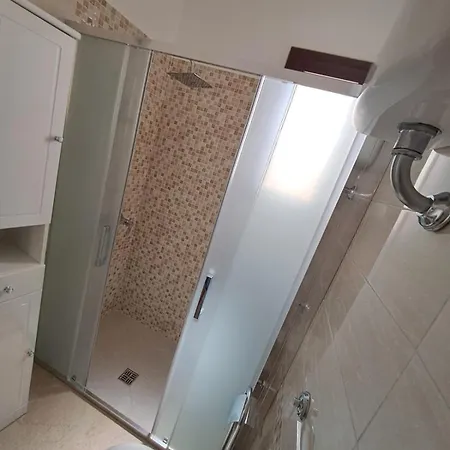 Ferienhaus Lory - - 300 Mt Dalla *