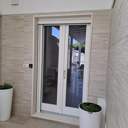 Ferienhaus Lory - - 300 Mt Dalla