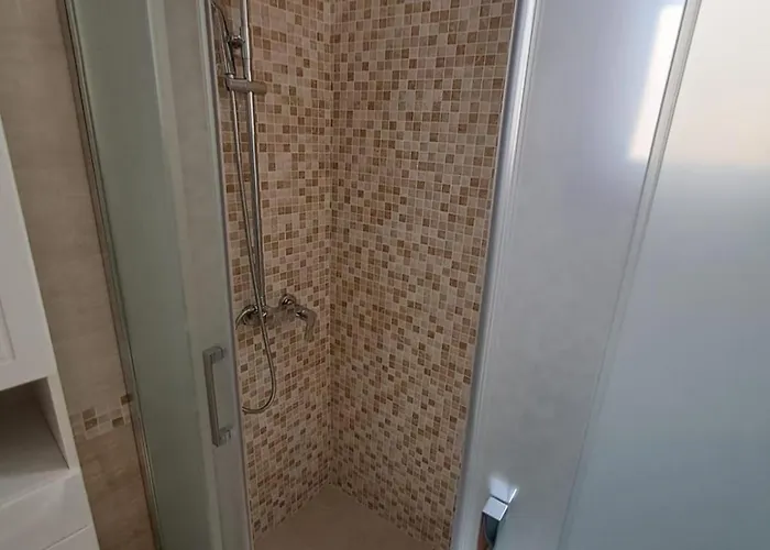 Lory - - 300 Mt Dalla 度假居 *